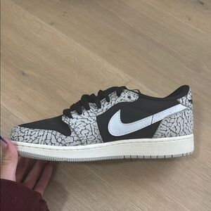 Nike Black and White Patterned Sneakers